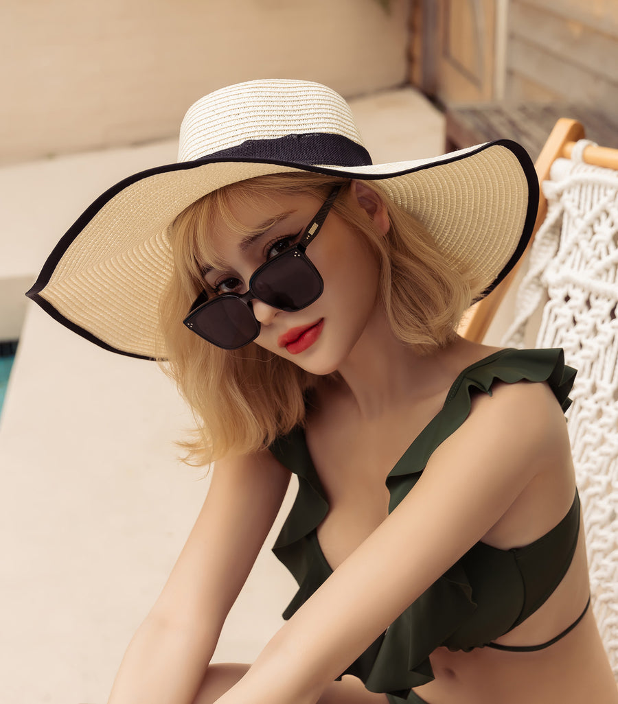 Trandy Small Face Square Frame Sunglasses Black
