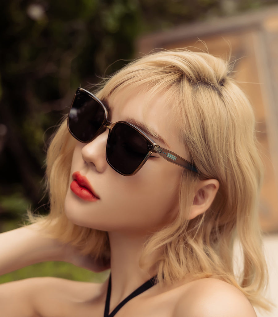 Trandy Small Face Square Frame Sunglasses Tea Brown