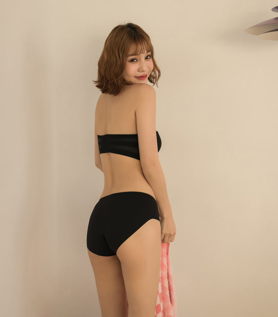 Zero Sense Seamless Flat Neck Translucent Skin Beauty Back Wireless Bra Set Black
