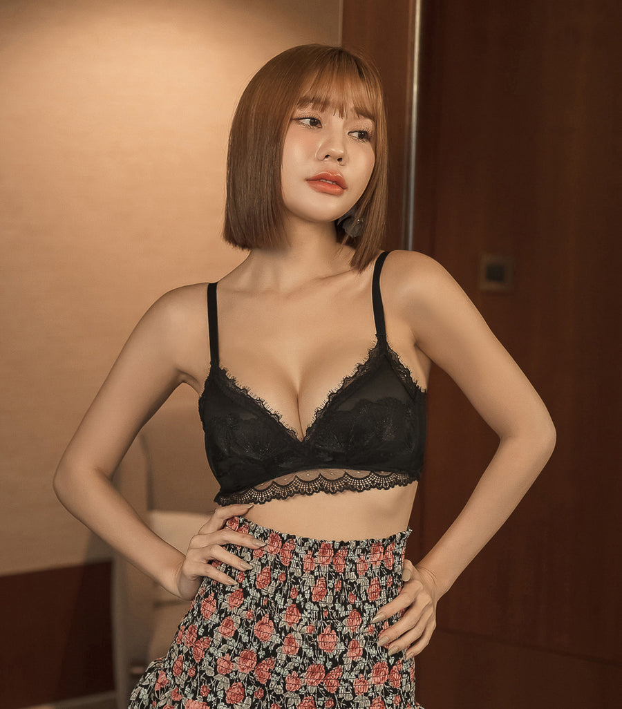 Wireless Lace Embroidery Concentrated Bra Set Black