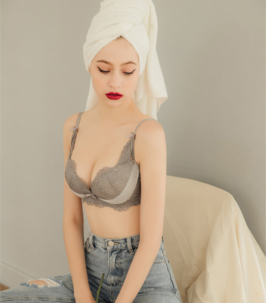 Glamorous - Luxurious Lace Supportive 
L-shaped Wire Bra Set Paris Grey
