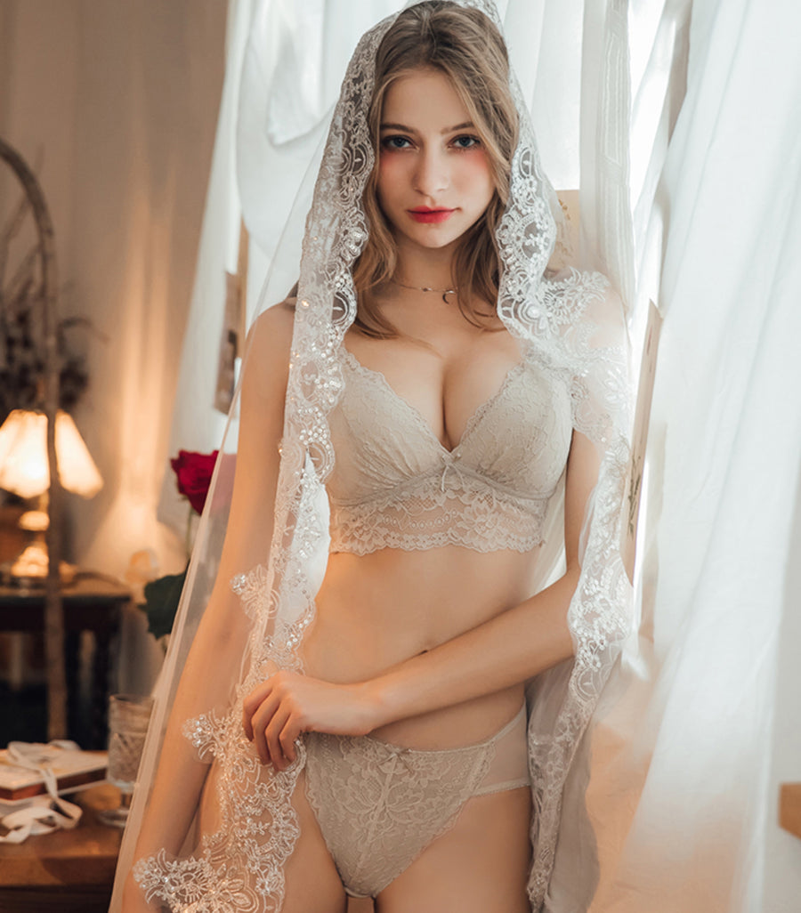 Elegant - Deep V Flower Lace Supportive 
Wireless Bra Set Creamy Grey