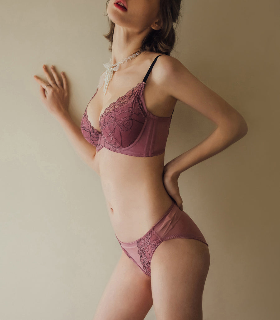 Graceful-Black Interweave Lace Ultra Soft Wired Bra Set Champaign Peach