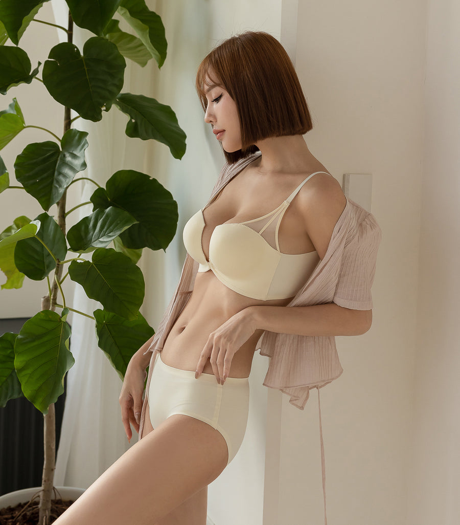 Deep Cleavage Front Buckle Seamless Mesh Wireless Bra Set Beige