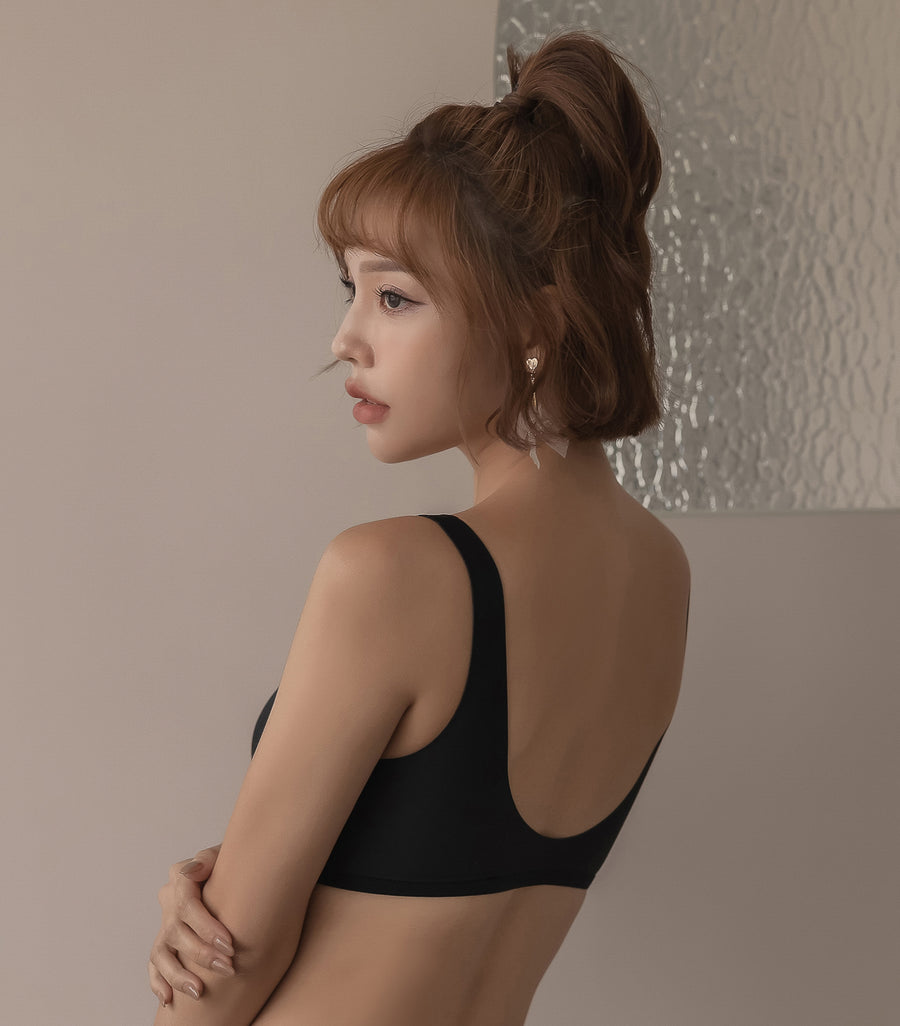Deep V Front Buckle Comfortable Seamless and Wireless Bra Set Black