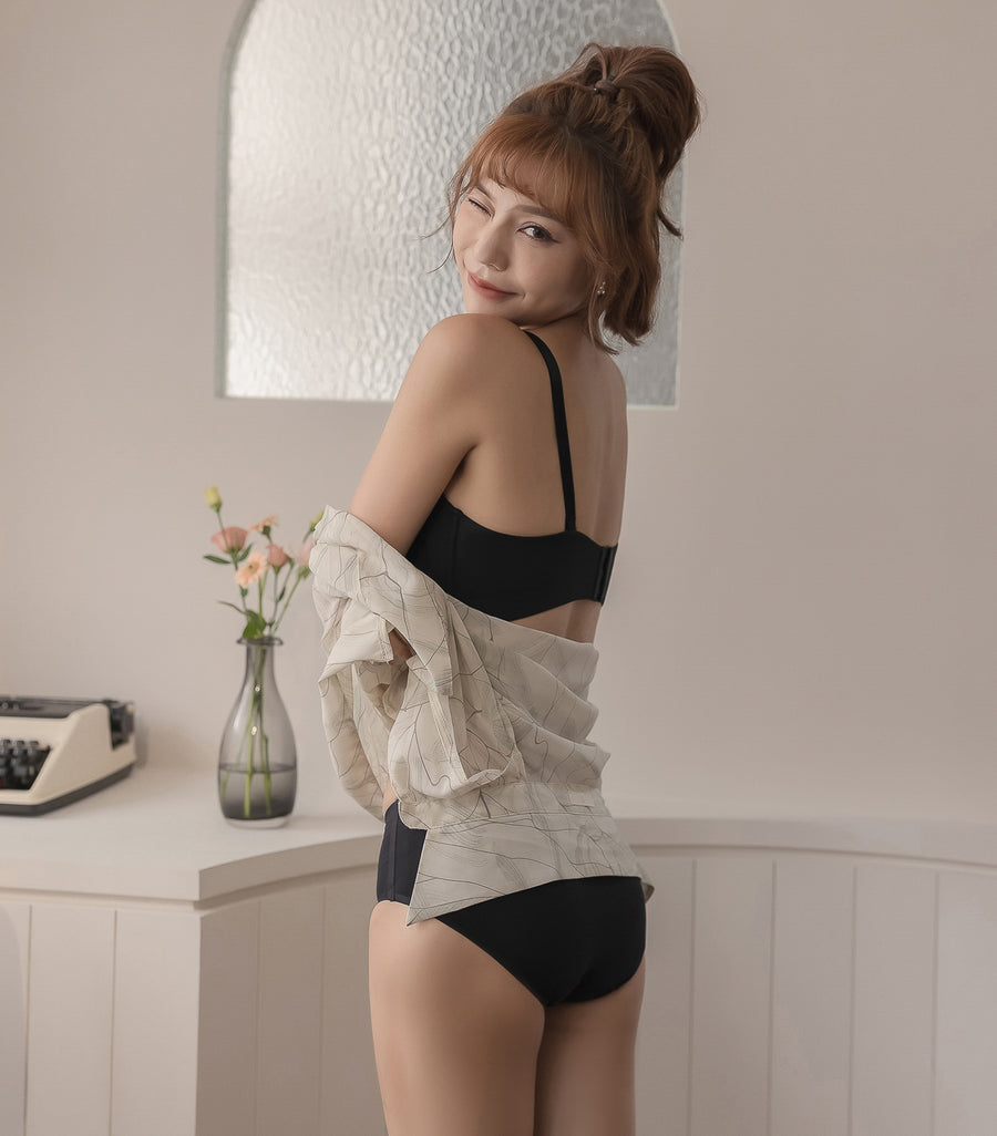 Push-up Drawstring Seamless Satin Deep V Wireless Bra Set Black
